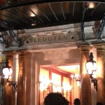 L'ingresso del ristorante pluri stellato Pavillon Ledoyen di Parigi