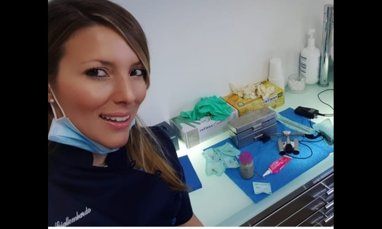 Valeria Egle Giallombardo nello studio odontoiatrico dove ha conosciuto Natale Giunta